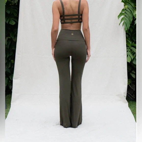 NWT Indigo Luna Agni Flares Tall Size Small Women’s Yoga Pants - Picture 4 of 6